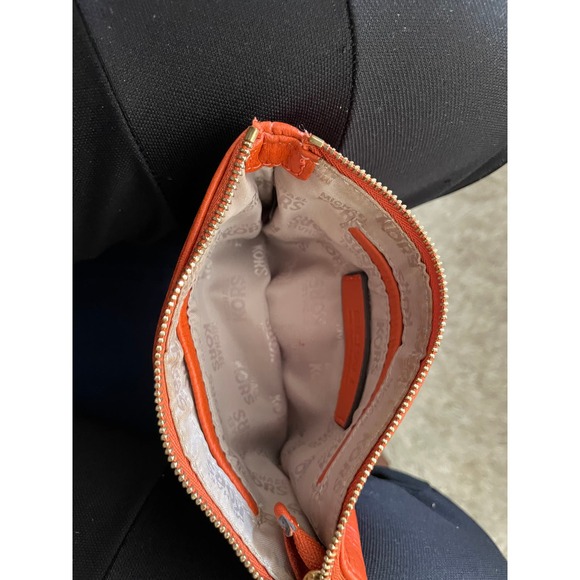 Michael Kors Leather wristlet - Picture 3 of 4